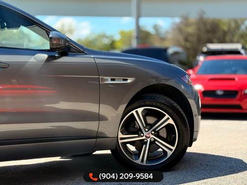 2017 Jaguar F-PACE 35t R-Sport