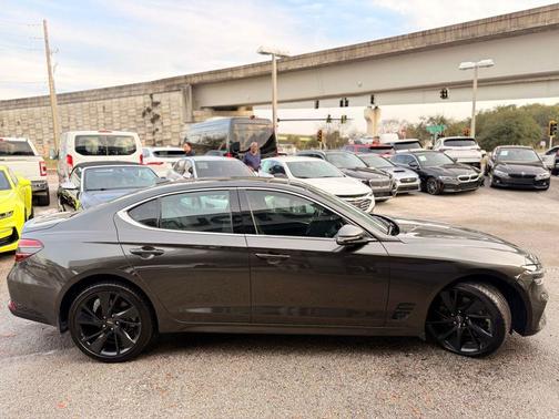 2023 Genesis G70 2.0T RWD