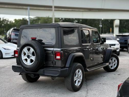 2022 Jeep Wrangler Unlimited Sport