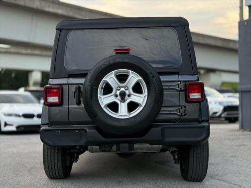 2022 Jeep Wrangler Unlimited Sport