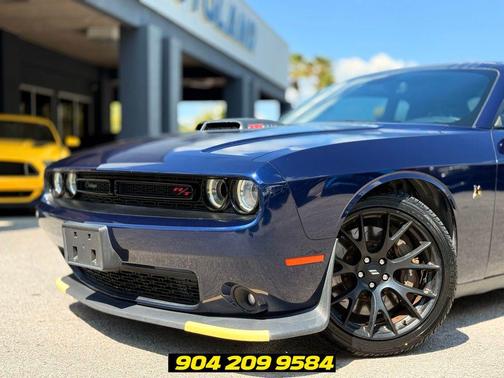 Contusion Blue Pearlcoat 2017 Dodge Challenger R/T 392