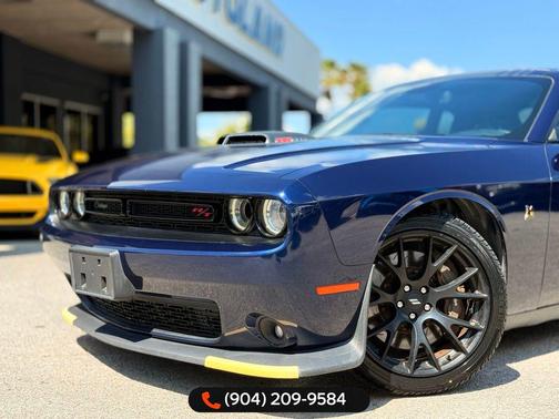 Contusion Blue Pearlcoat 2017 Dodge Challenger R/T 392