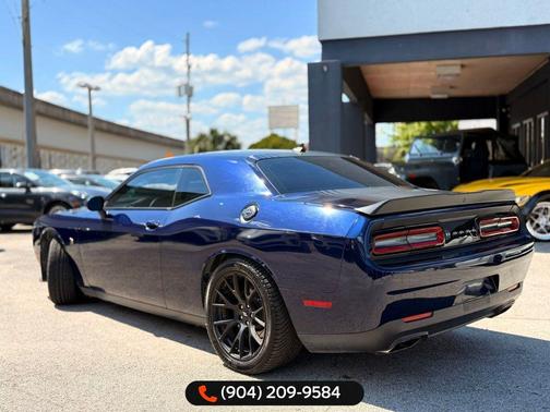 Contusion Blue Pearlcoat 2017 Dodge Challenger R/T 392