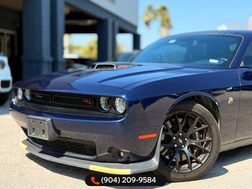 2017 Dodge Challenger R/T 392