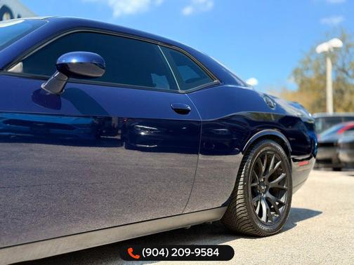 Contusion Blue Pearlcoat 2017 Dodge Challenger R/T 392