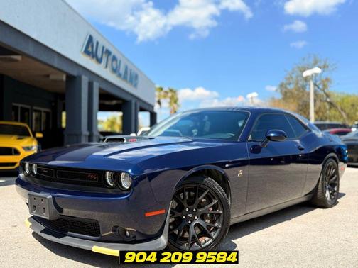 Contusion Blue Pearlcoat 2017 Dodge Challenger R/T 392