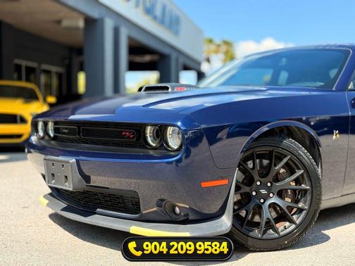Contusion Blue Pearlcoat 2017 Dodge Challenger R/T 392
