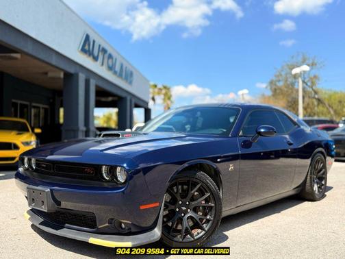 Contusion Blue Pearlcoat 2017 Dodge Challenger R/T 392