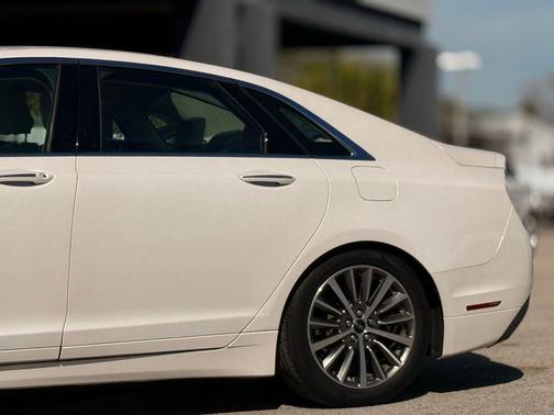 2020 Lincoln MKZ Standard