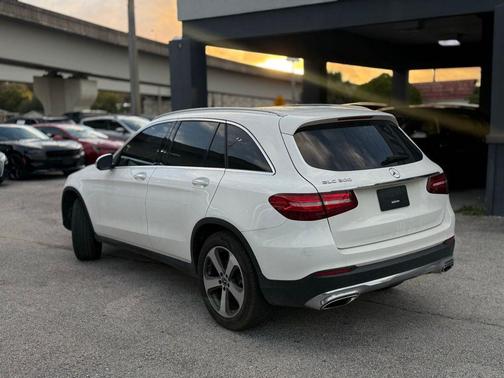 2019 Mercedes-Benz GLC 300 Base