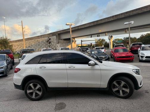 2019 Mercedes-Benz GLC 300 Base