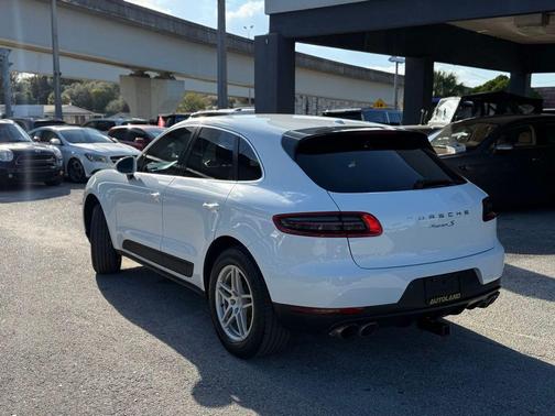 2016 Porsche Macan S