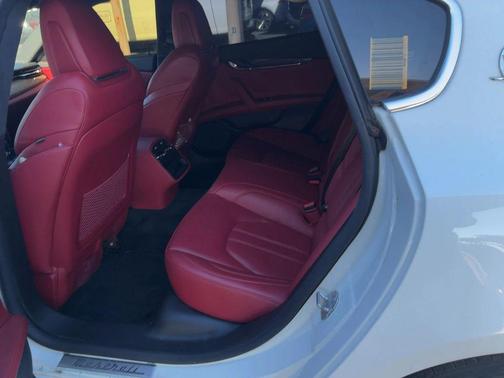 2018 Maserati Quattroporte S GranSport