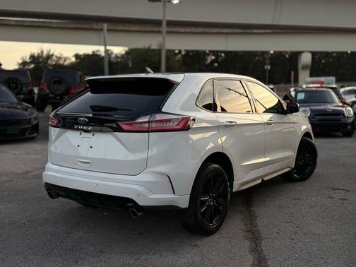 2021 Ford Edge ST Line