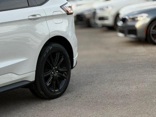 2021 Ford Edge ST Line