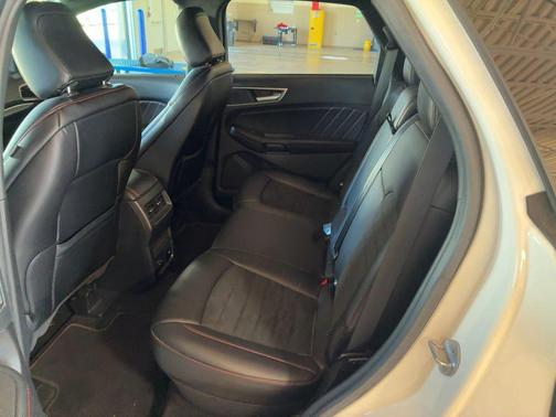 2021 Ford Edge ST Line