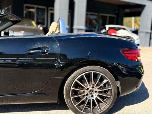 2018 Mercedes-Benz SLC 300 Base
