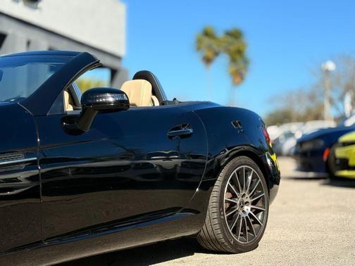 2018 Mercedes-Benz SLC 300 Base