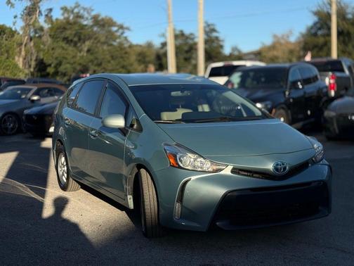 2015 Toyota Prius v Four