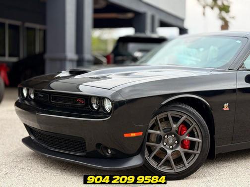 Pitch Black Clearcoat 2019 Dodge Challenger R/T Scat Pack