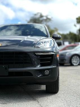 2018 Porsche Macan S