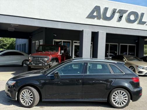 2017 Audi A3 e-tron 1.4T Tech Premium Plus