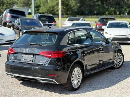 2017 Audi A3 e-tron 1.4T Tech Premium Plus