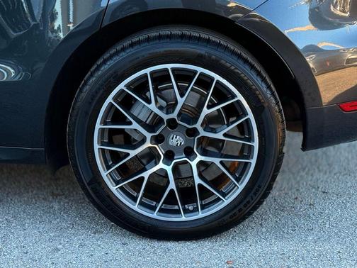 2018 Porsche Macan S