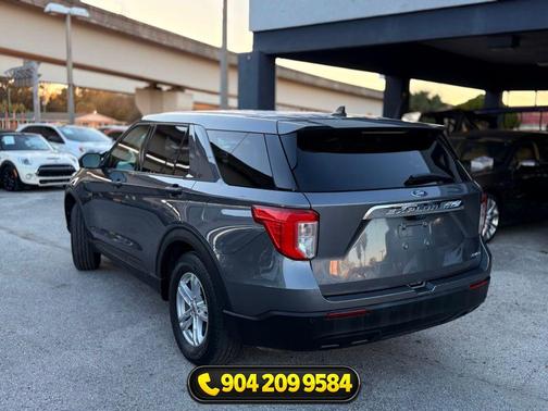Gray Metallic 2022 Ford Explorer Base
