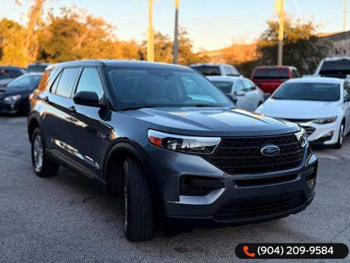 2022 Ford Explorer Base