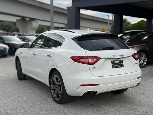 2019 Maserati Levante Base