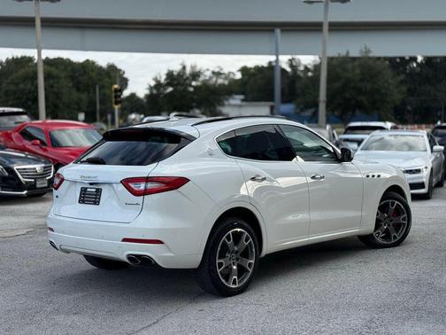 2019 Maserati Levante Base
