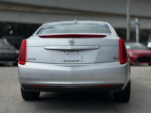 2013 Cadillac XTS Base