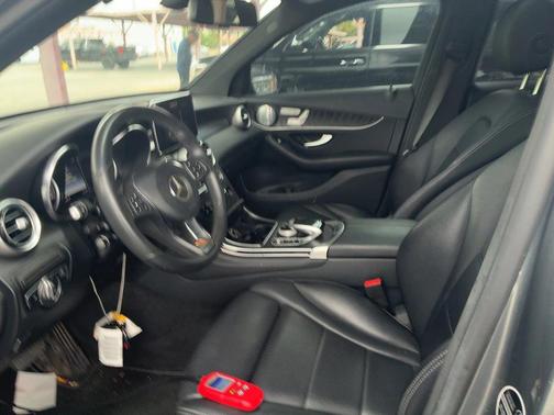 2017 Mercedes-Benz GLC 300 Base