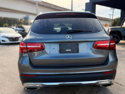 2017 Mercedes-Benz GLC 300 Base