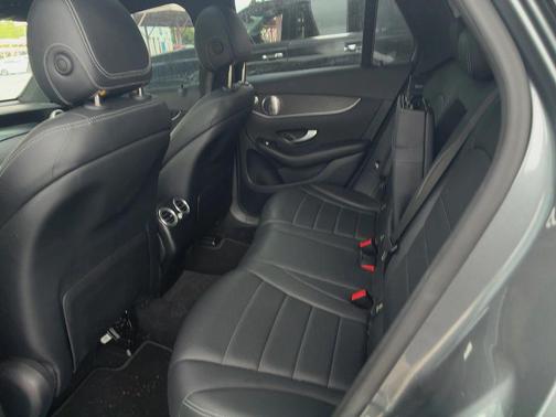 2017 Mercedes-Benz GLC 300 Base