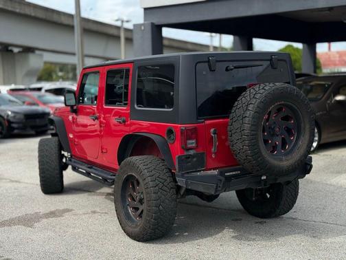 2014 Jeep Wrangler Unlimited Sahara