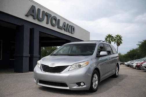 2011 Toyota Sienna LE