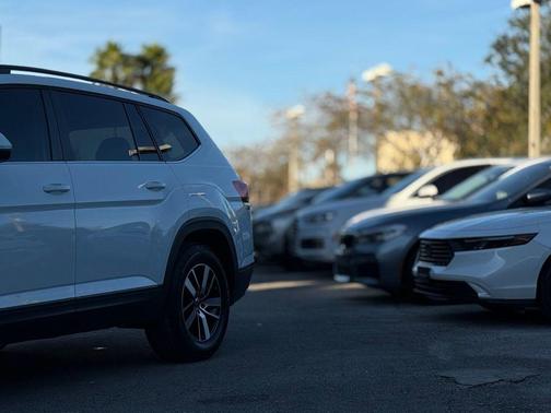 2022 Volkswagen Atlas 2.0T SE