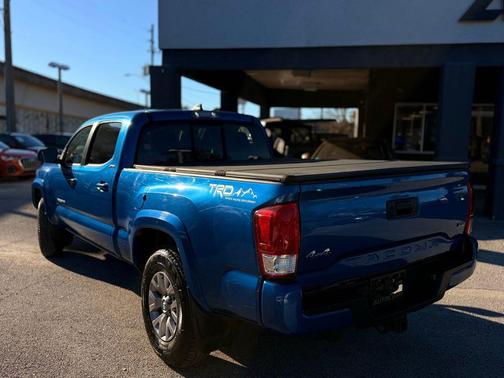 2017 Toyota Tacoma SR5