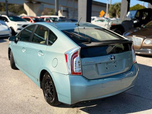 2013 Toyota Prius Three