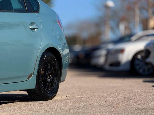 2013 Toyota Prius Three