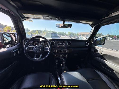 Green Clearcoat 2021 Jeep Wrangler Unlimited Sahara
