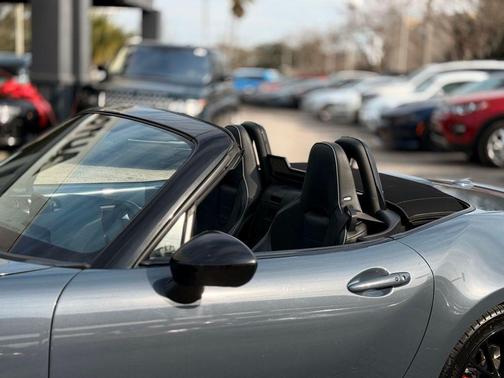 2021 Mazda MX-5 Miata Club