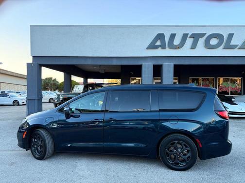 2021 Chrysler Pacifica Hybrid Touring L