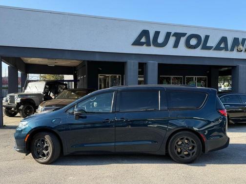2021 Chrysler Pacifica Hybrid Touring L