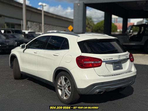 Cirrus White 2015 Mercedes-Benz GLA-Class 4MATIC