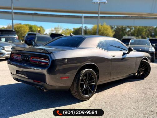 Granite Pearlcoat 2016 Dodge Challenger R/T