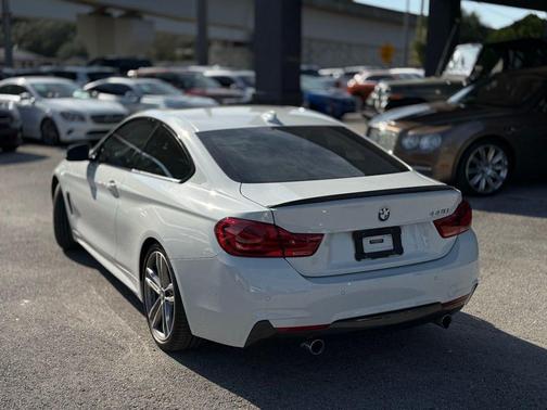 2019 BMW 440 i
