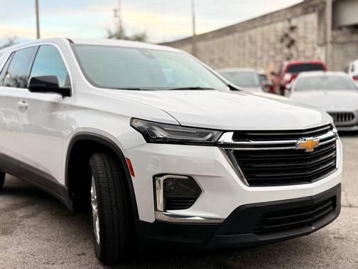 2023 Chevrolet Traverse LS
